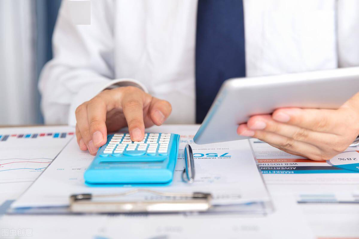 如何进行小程序多端适配与升级？